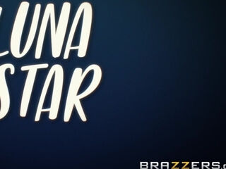 Look At Luna With Luna Star, Scott Nails - Brazzers