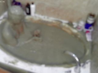 Pleasureable Solo Mudbath at Home 6